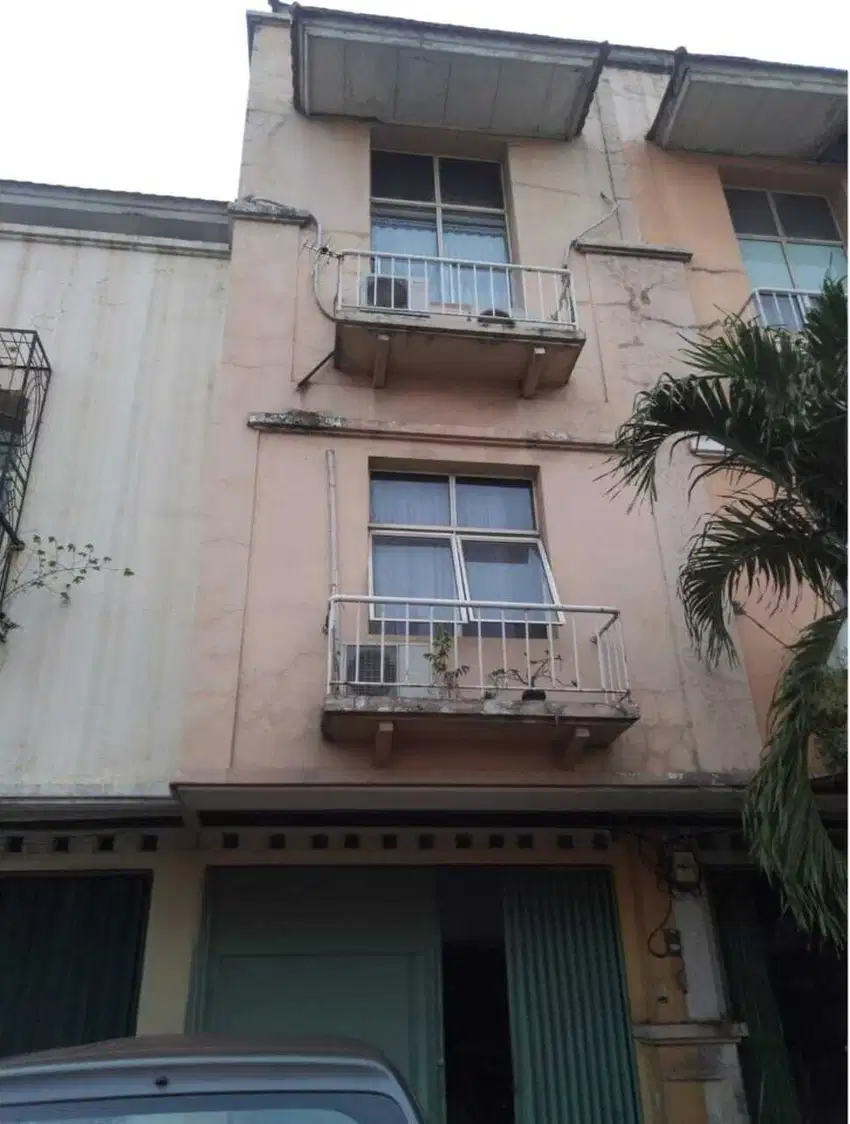 Ruko di Taman Palem Mutiara  Cengkareng, Jakarta Barat