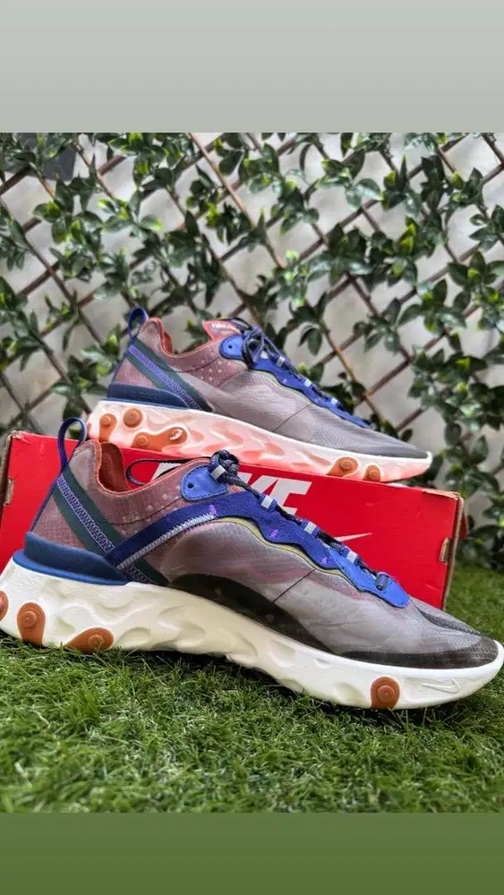 Nike React Element 87 Dusty Peach / Atmosphere Grey – Size 44