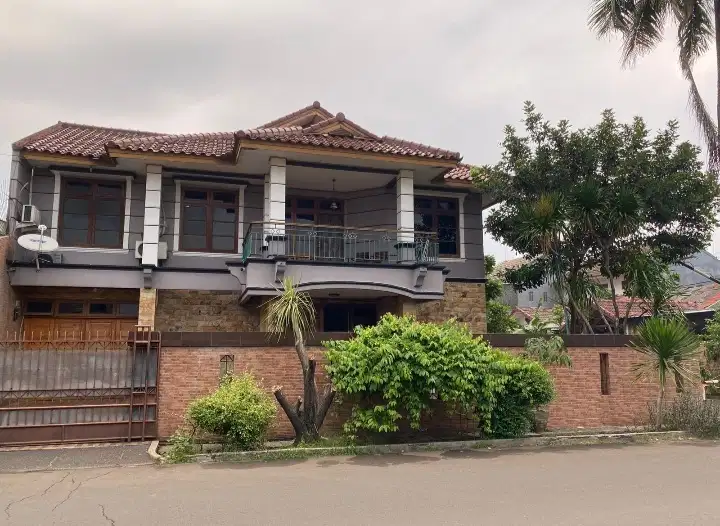 Dijual sangat BU rumah hook di Villa Pamulang. Tangerang