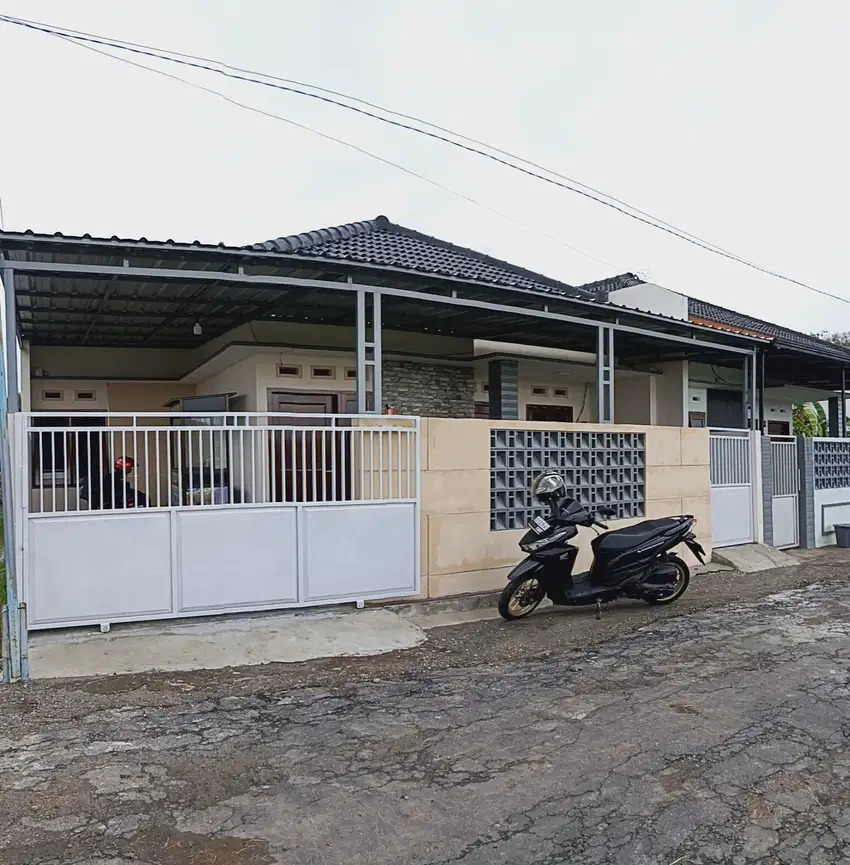 RUMAH KAMPUNG KONDISI BARU TIMUR TERMINAL SELOAJI