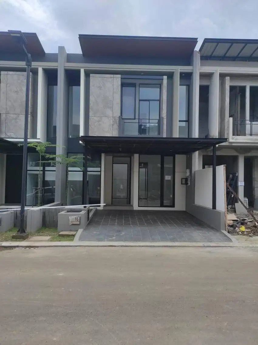 Rumah Baru Citraland 3M Dekat Merlion Minimalis 2 Lantai