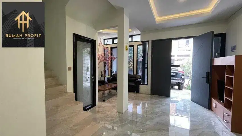 Dijual murah rumah 3 lantai nempel gading serpong