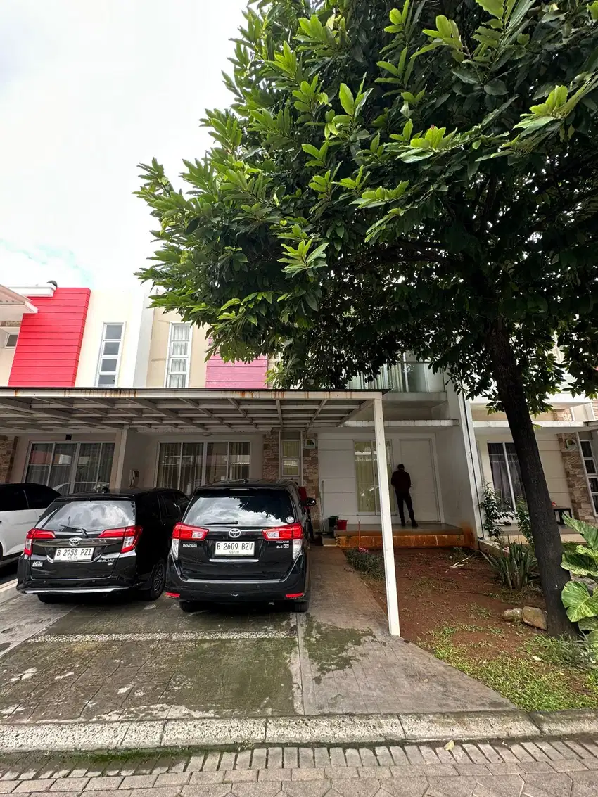 Rumah Bagus Di Green Lake City Luas 10x18 2 Lantai Berikut AC