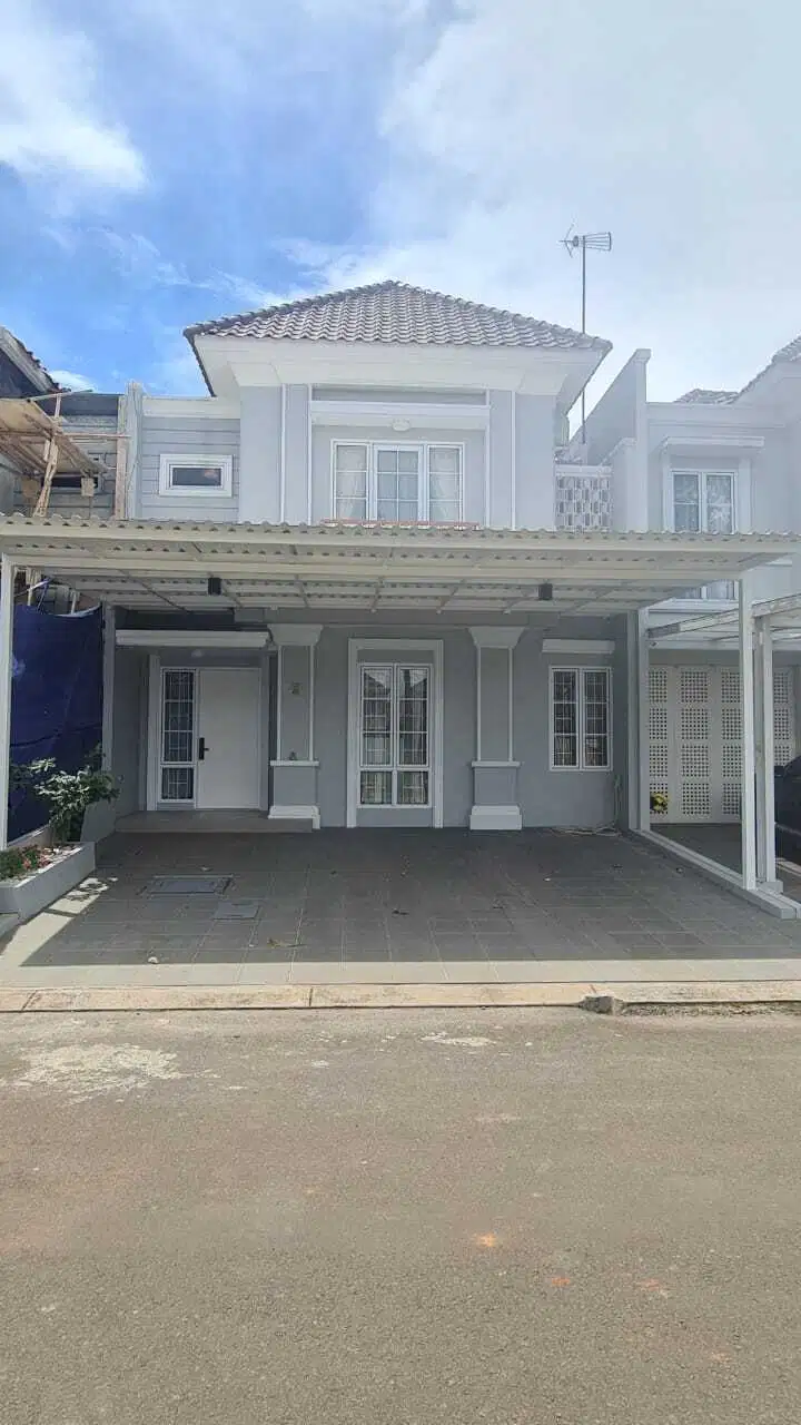 Rumah 2 lantai siap huni bagus Granada gading serpong