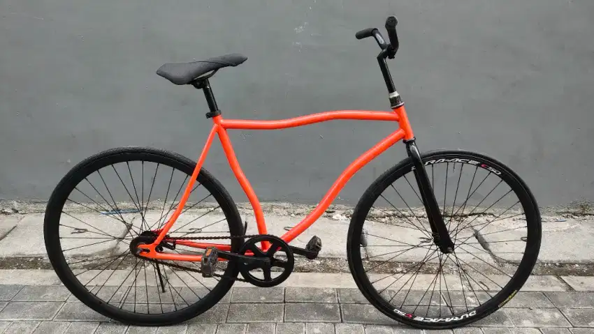 Ready fixie UK 700