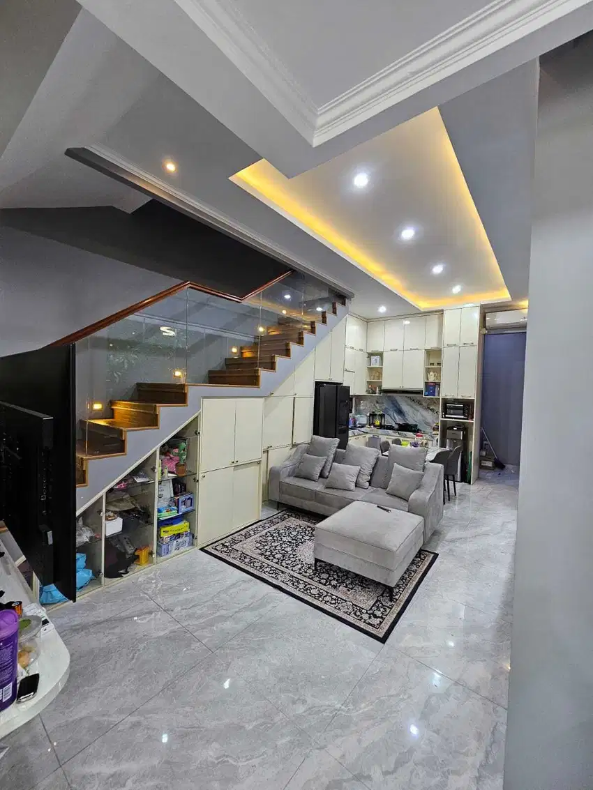 Dijual Rumah Full Furnished di Cluster Lavesh Harapan Indah, Bekasi.