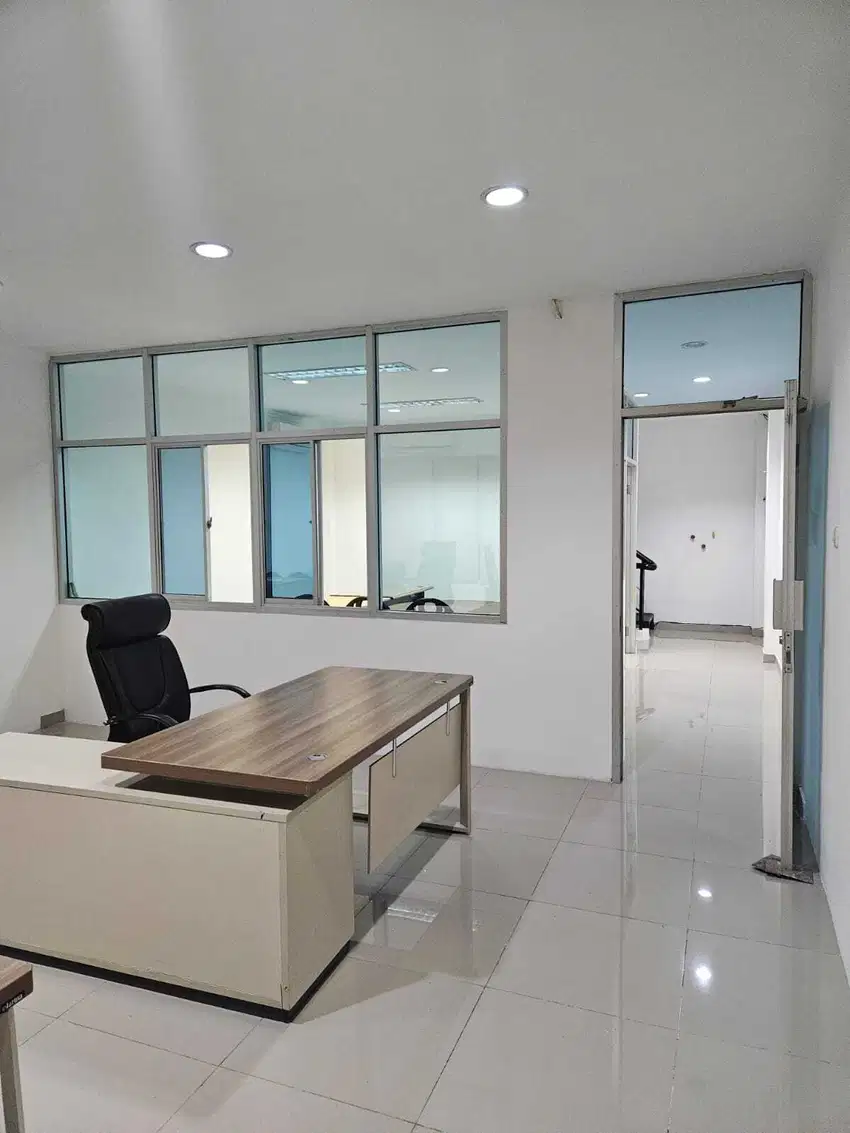 SEWA RUKO DI GADING KIRANA KELAPA GADING