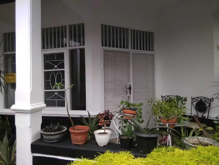 Dijual rumah Kemang Pratama Bekasi