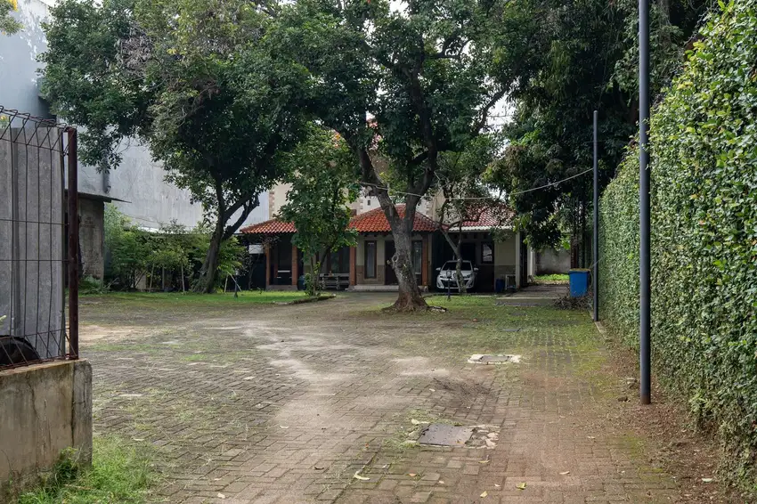 Dijual Cepat Tanah dan Rumah di JL Moh Kahfi 1 Jagakarsa