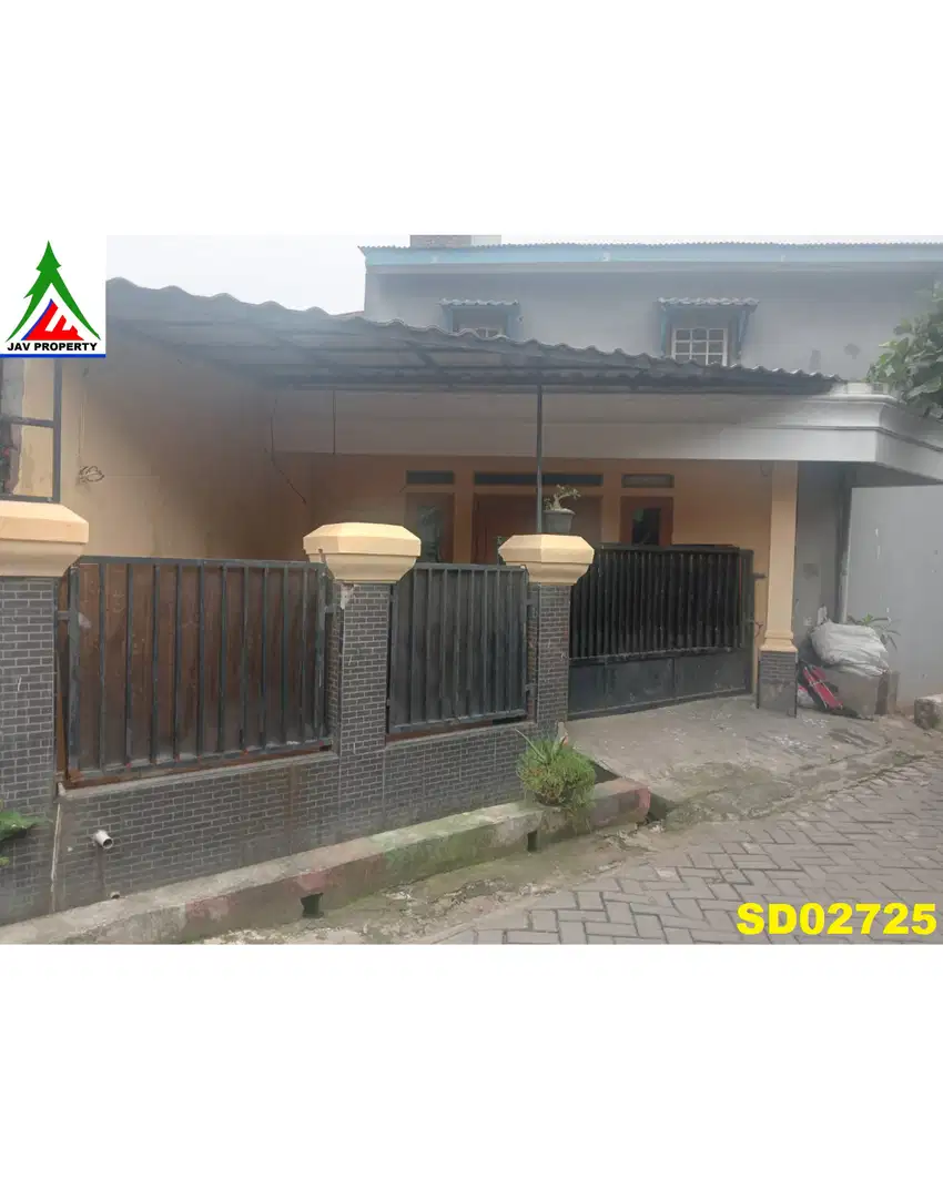 Disewakan pertahun, rumah 2 lantai 3 kamar di Binong Permai Karawaci
