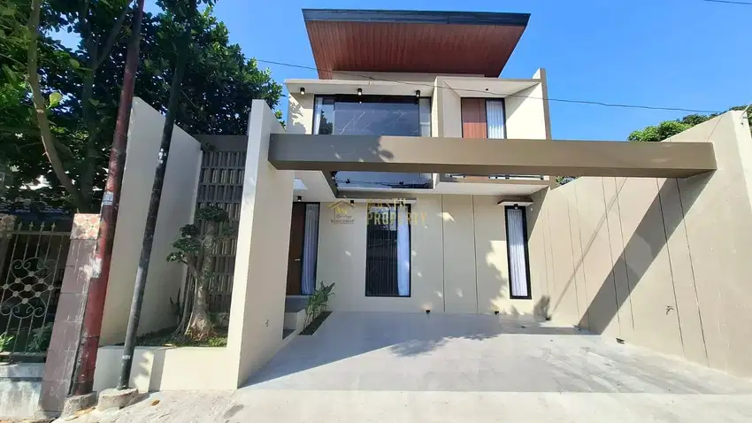 RUMAH 2 LANTAI, FULL FURNISHED DI MAGUWOHARJO, SLEMAN