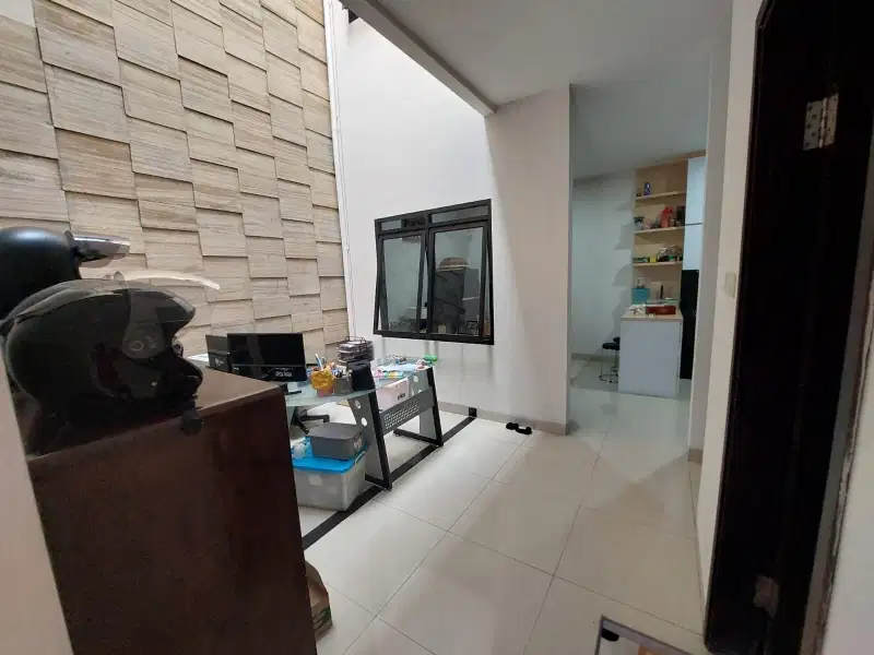 KEREN BANGET RUMAH CANTIK SIAP.HUNI CIPEDES BANDUNG