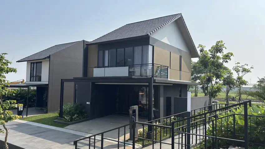 Rumah mewah 4 kamar tidur Blackstar Park Serpong Tangerang