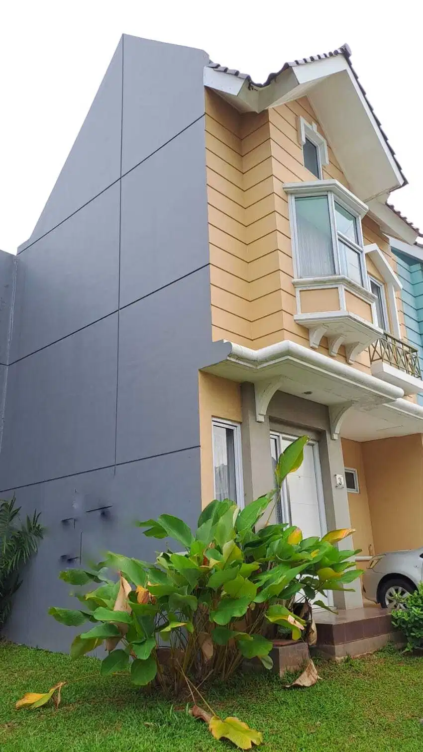 Rumah 2lt Strategis Siap Huni di Cluster Milano Village Gading Serpong