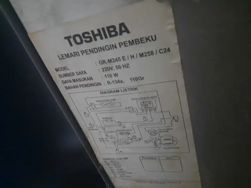 Kulkas Freezer 2 Pintu Toshiba Glacio GR-M245E /H