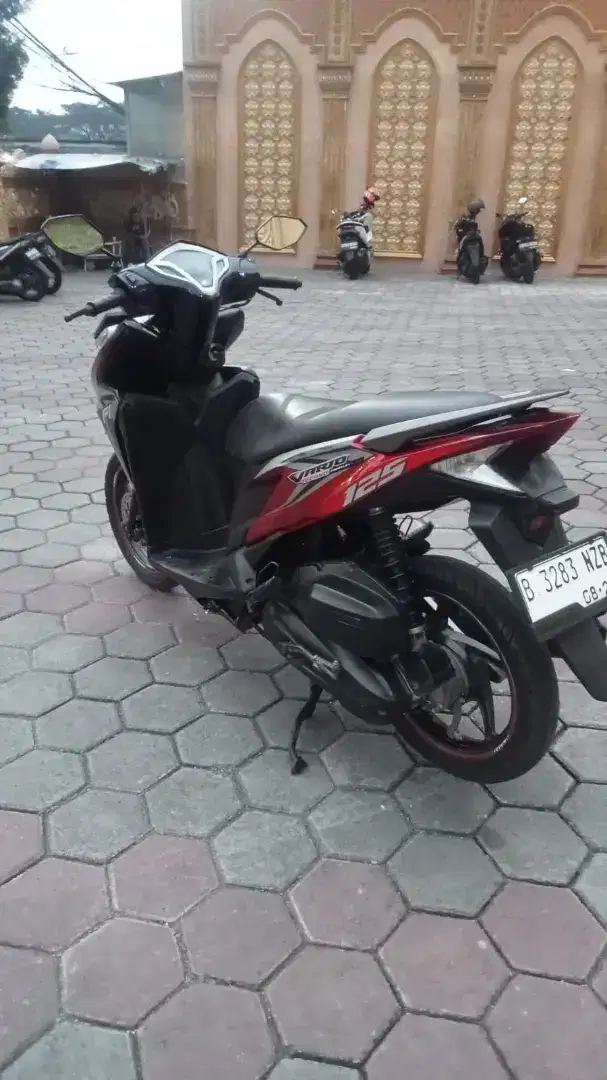 Jual Honda Vario KZR 125cc 2013