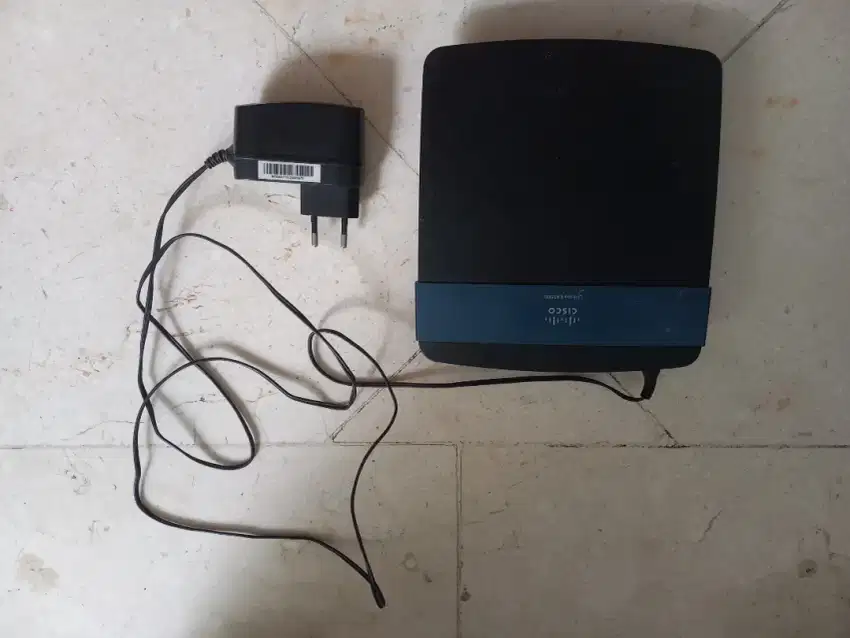 Linksys Cisco Wifi Extender / Router