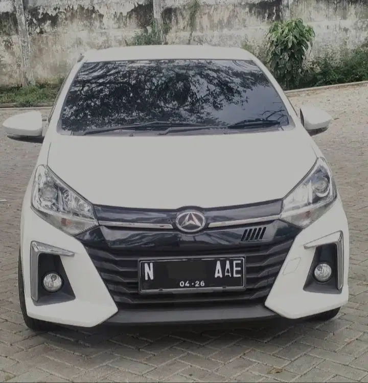 DAIHATSU AYLA 1.2 R deluxe AT 2021