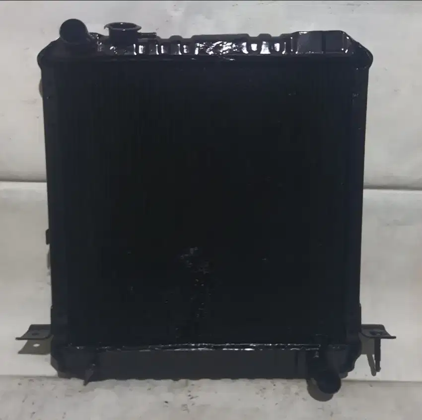 Radiator Isuzu Elf NKR 55 / NHR 55