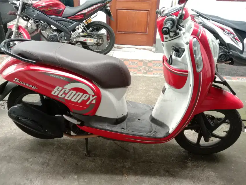 Honda Scoopy 2016