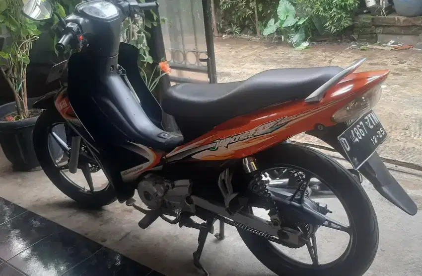 Yamaha jupiter z old
