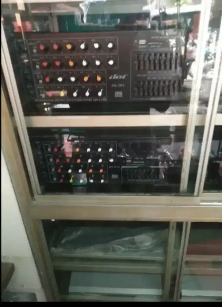 Amplifier audio untuk salon pasif