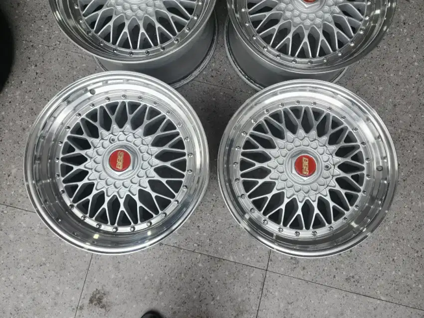 Velg bbs rs r18 5x120 plus ban 90% nik 2023