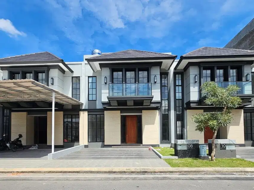 Dijual Villa  Komplek Citraland Medan, Cluster Clar