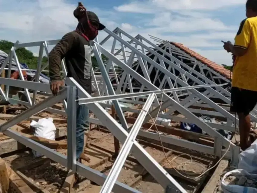 Tukang renovasi rumah dan atap bocor