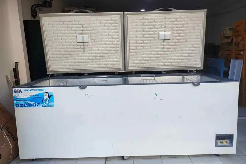 Frizer bok GEA 1200L