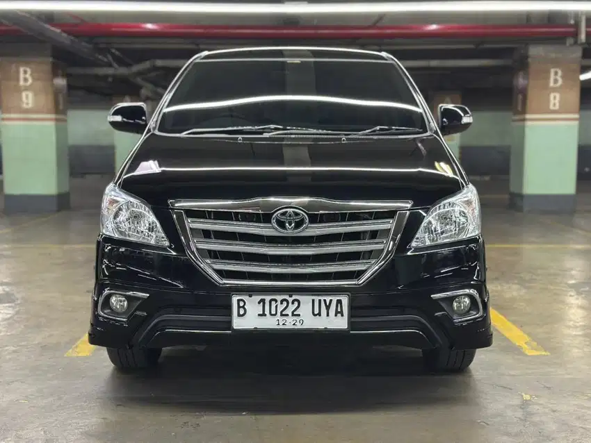 KIJANG INNOVA 2.0 V LUXURY 2014