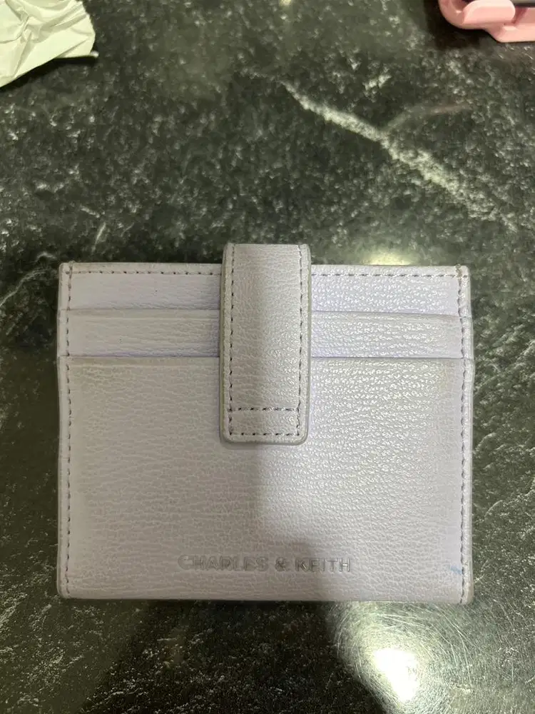 Dompet kartu charles and keith