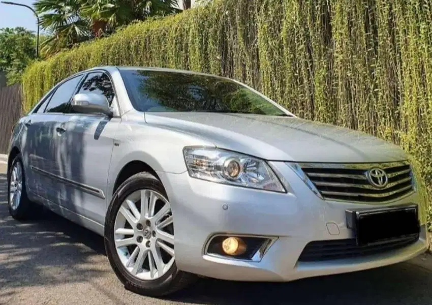 Camry A/T V 2011 Silver DP 0 rupiah