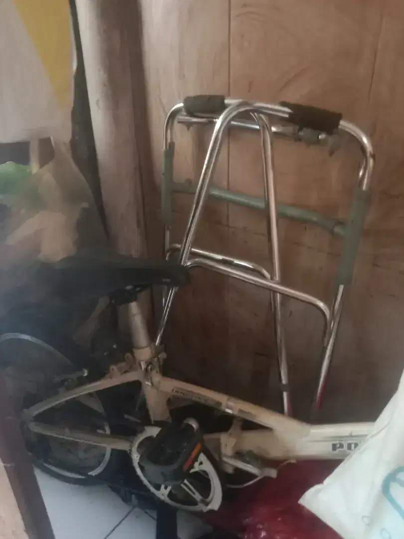 Jual Walker masih istimewa