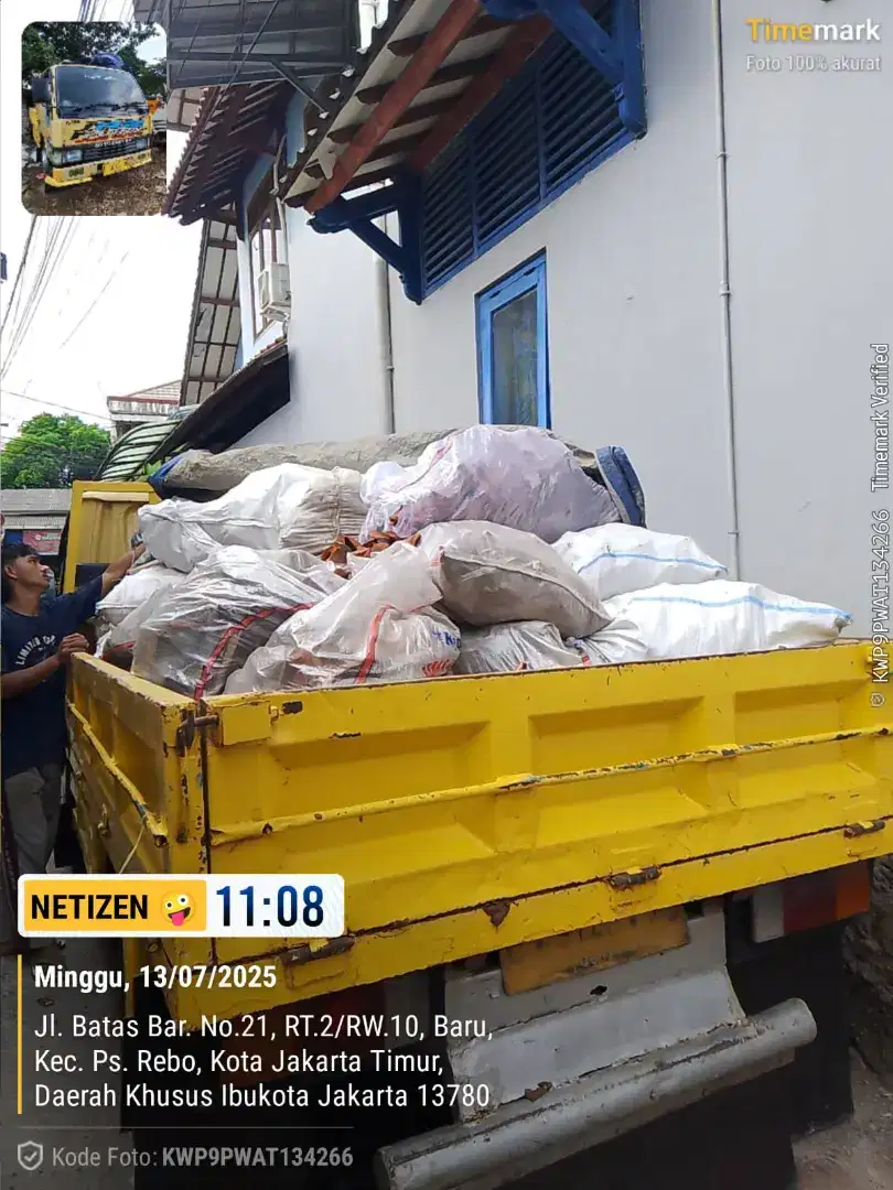 Jasa buang puing sampah