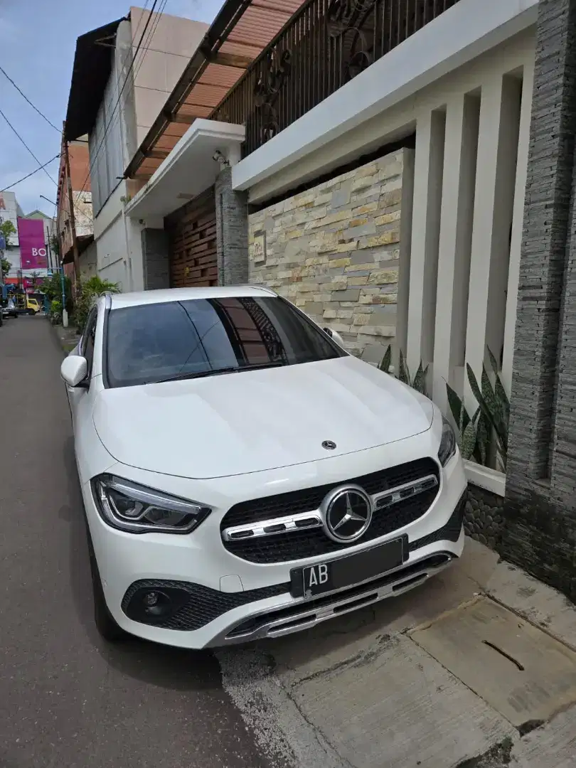 Mercedes Benz GLA 200 Progessive Line 2020 (CBU Version)
