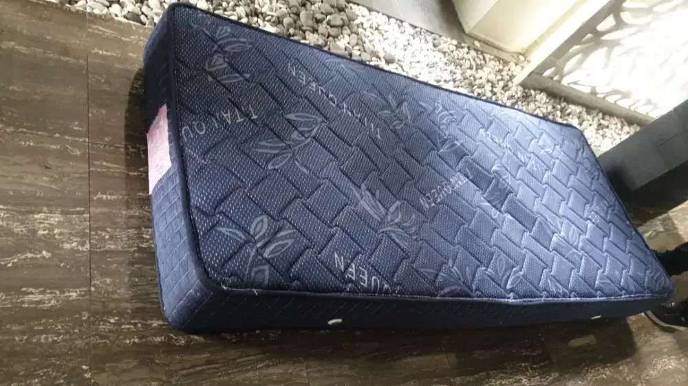 Kami Beli satuan borongan Springbed Bekas anda