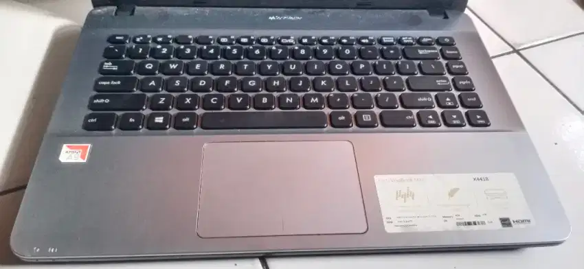 Laptop Mulus Like New Asus AMD a9 ddr4 4gb hdd 1 tb