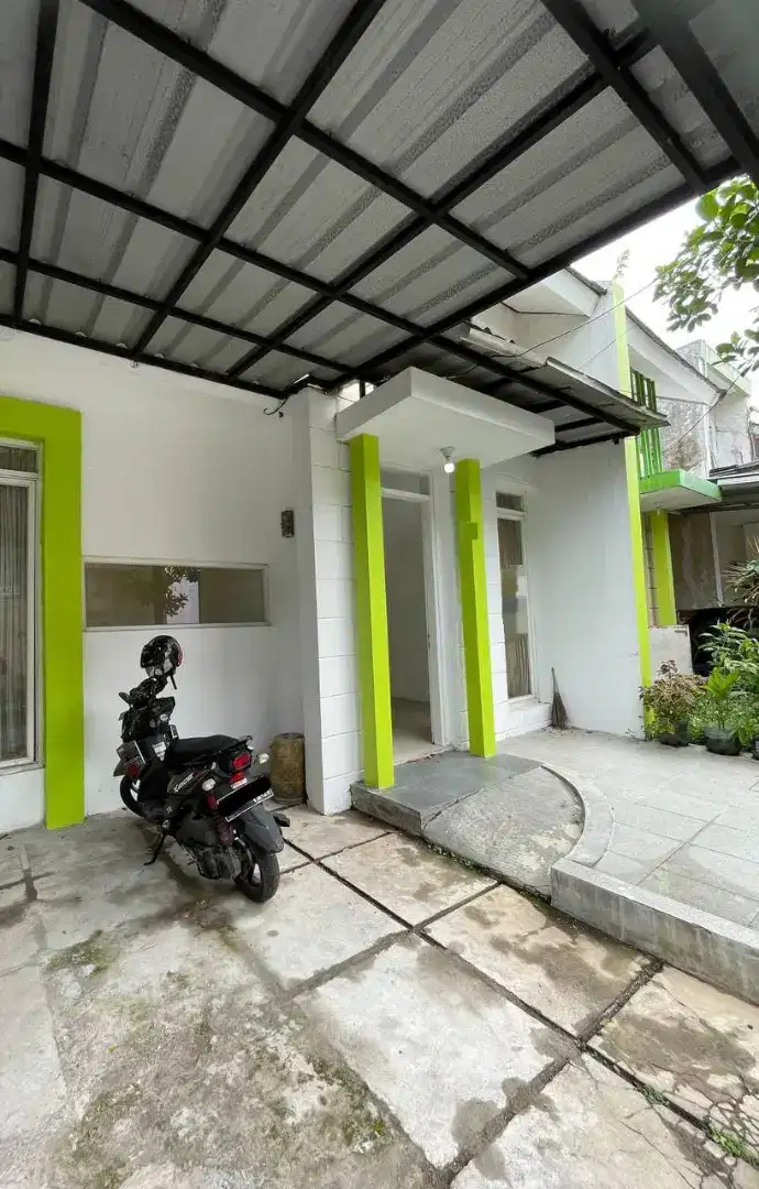 Rumah di Pinus regency murah siap huni jual cepat