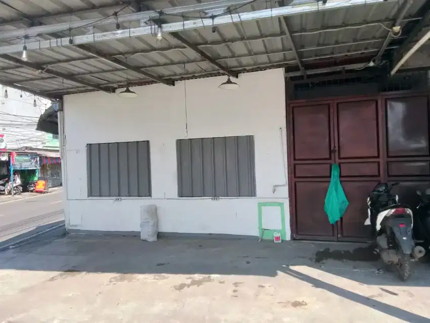 Disewakan Kios cocok untuk usaha . Lokasi strategis