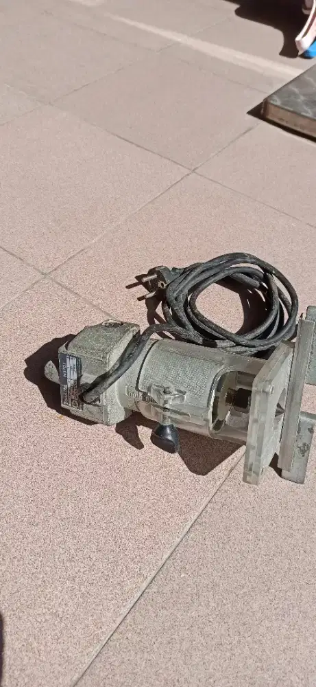 Makita mesin profil trimer N 3701