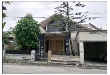 dijual rumah lokasi strategis