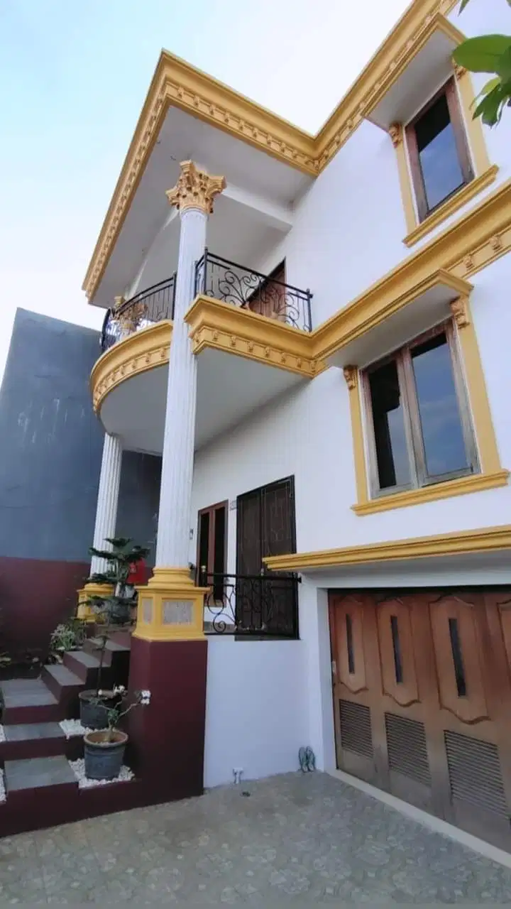 Rumah 2 lantai siap huni Ciracas Jakarta Timur
