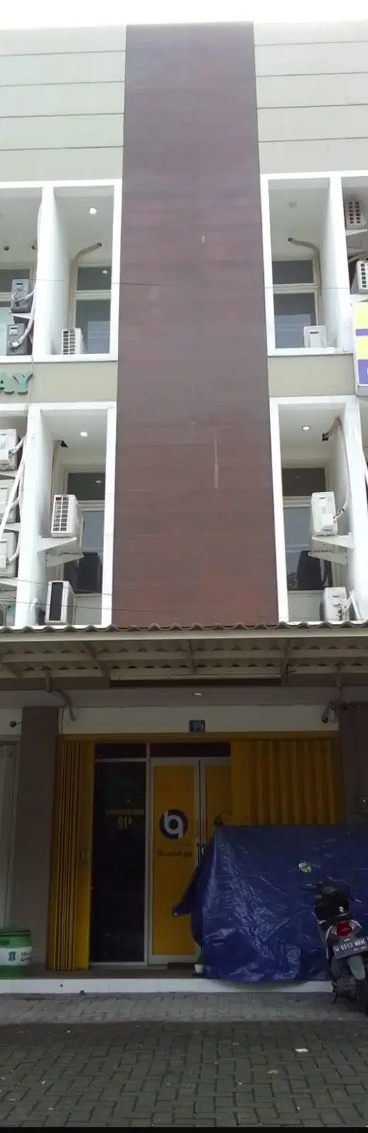 CA249 Dijual Ruko 3 LT Bagus Murah Strategis SHM di Gayungsari