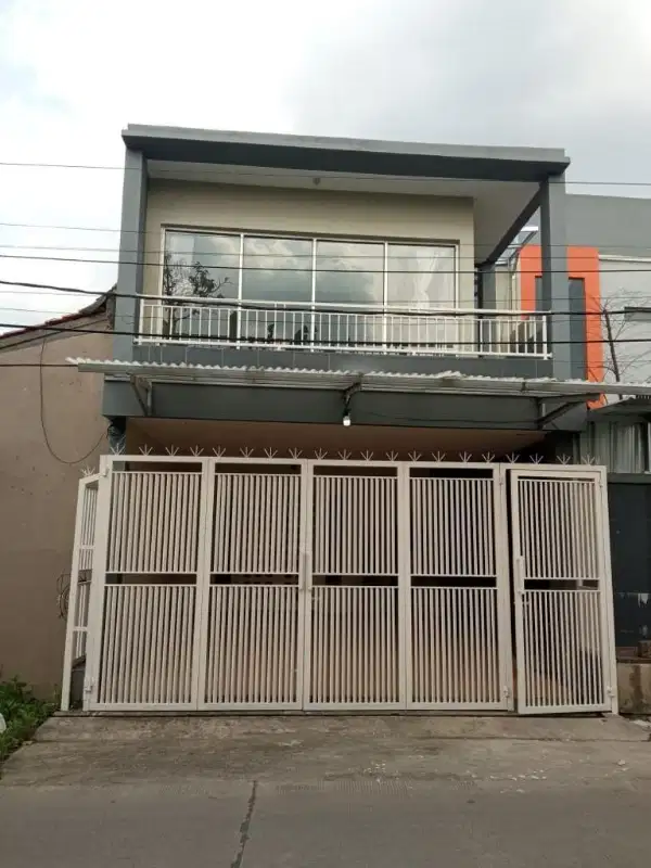 Rumah 2 Lantai Siap Huni Dekat Alam Sutera Tangerang
