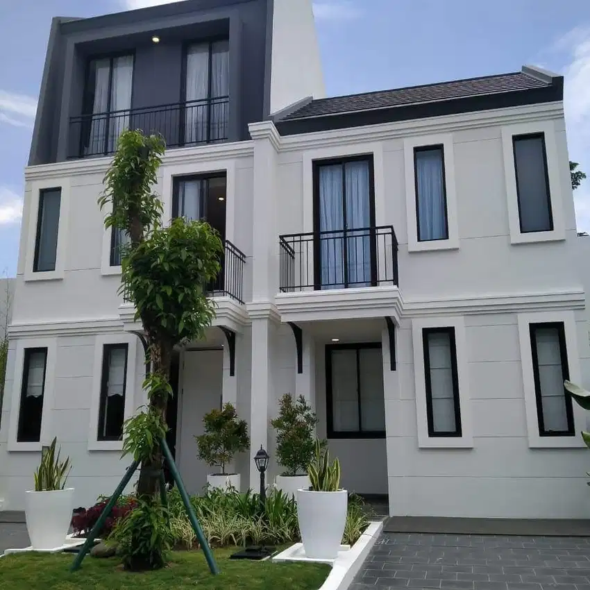 RUMAH 3 LANTAI DI SUMMARECON KOTA MAKASSAR