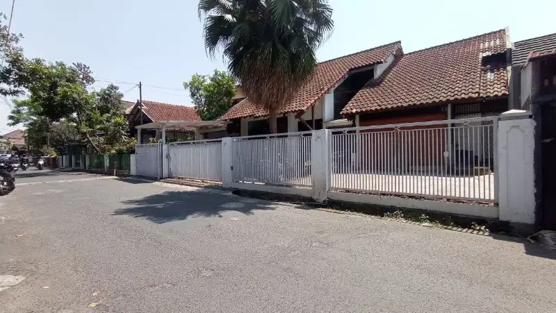 DIJUAL RUMAH MURAH COCOK BUAT KOST ,KANTOR CIJAGRA SURYALAYA