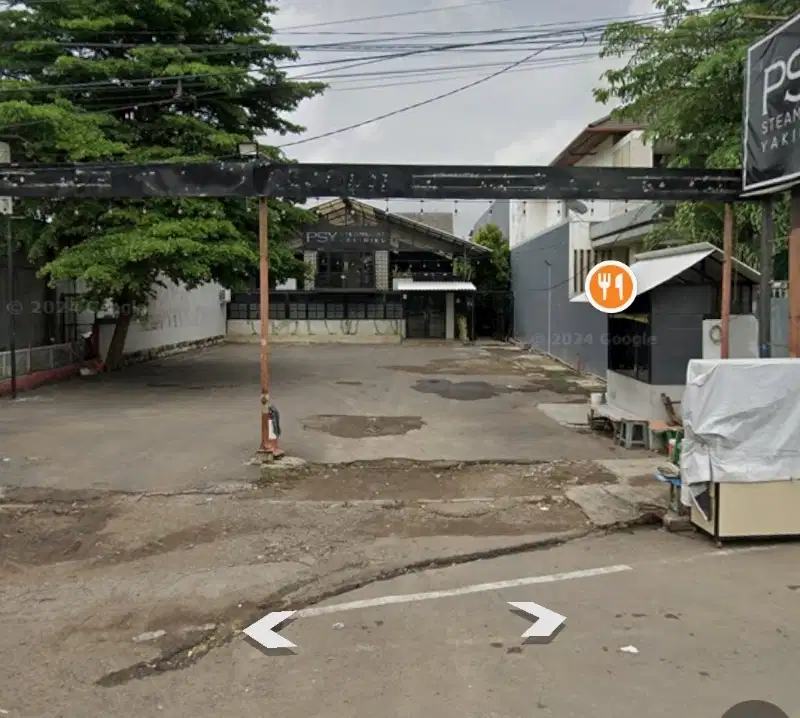 Bangunan eks resto di pusat kota Cirebon