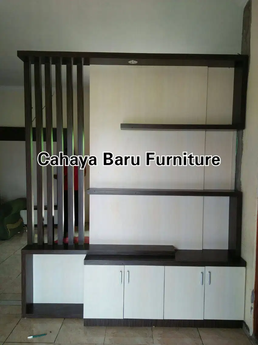 Partisi Sekat Ruangan Keluarga Multifungsi