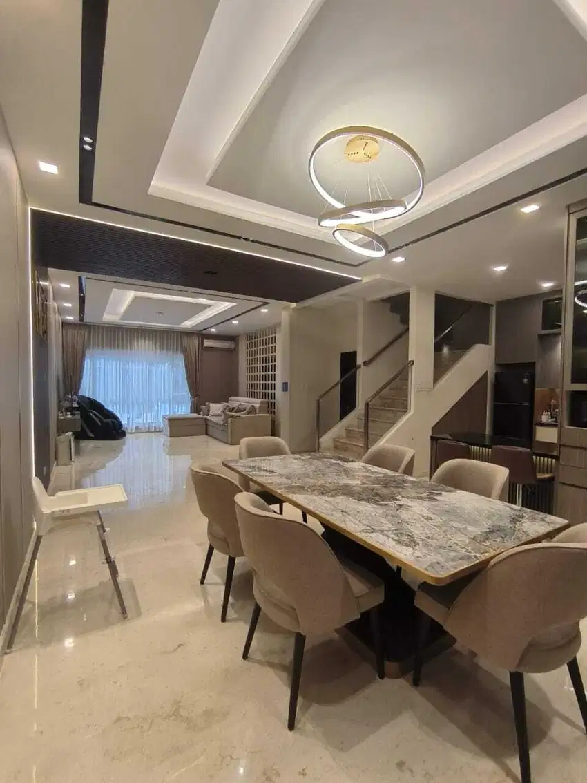 JUAL RUGI, RUMAH GOLF ISLAND PIK FURNISH MEWAH, BISA KPR
